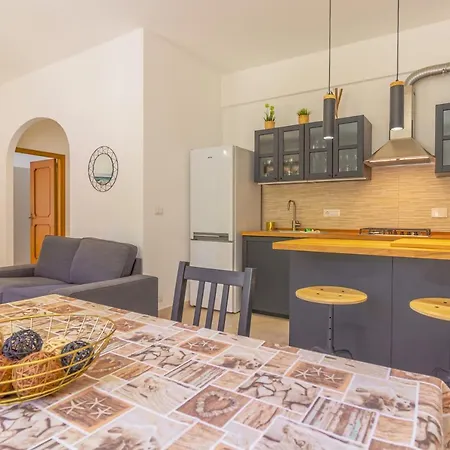 Apartament Casa Dodory *
